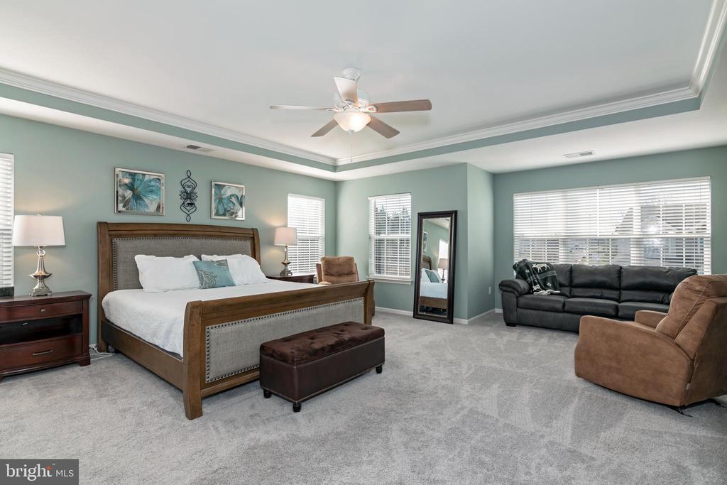 201 Hibiscus Ln
