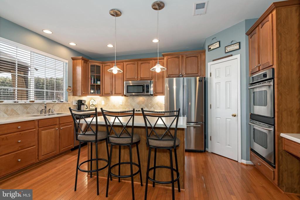 201 Hibiscus Ln