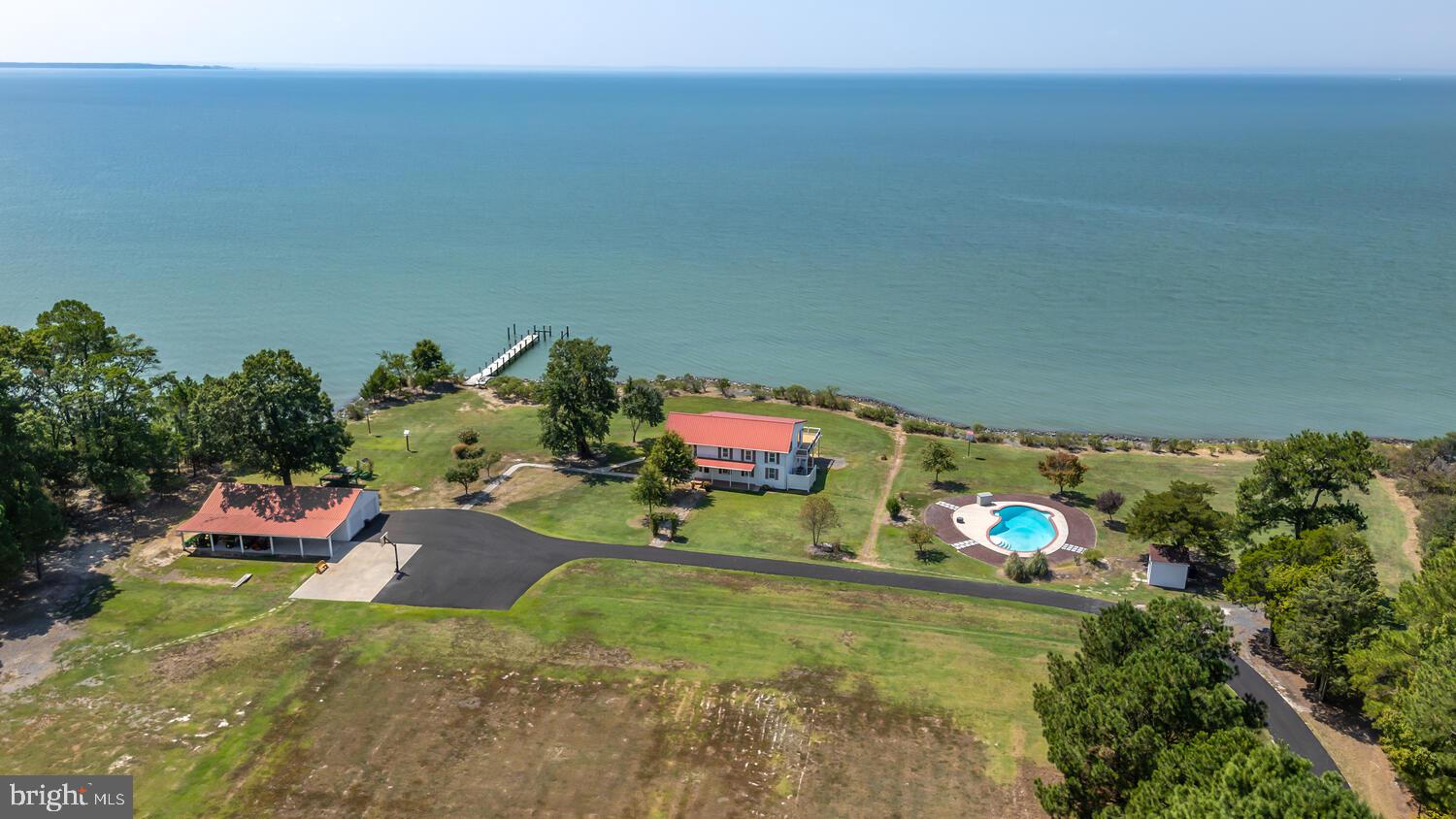 5476 Ragged Point Rd