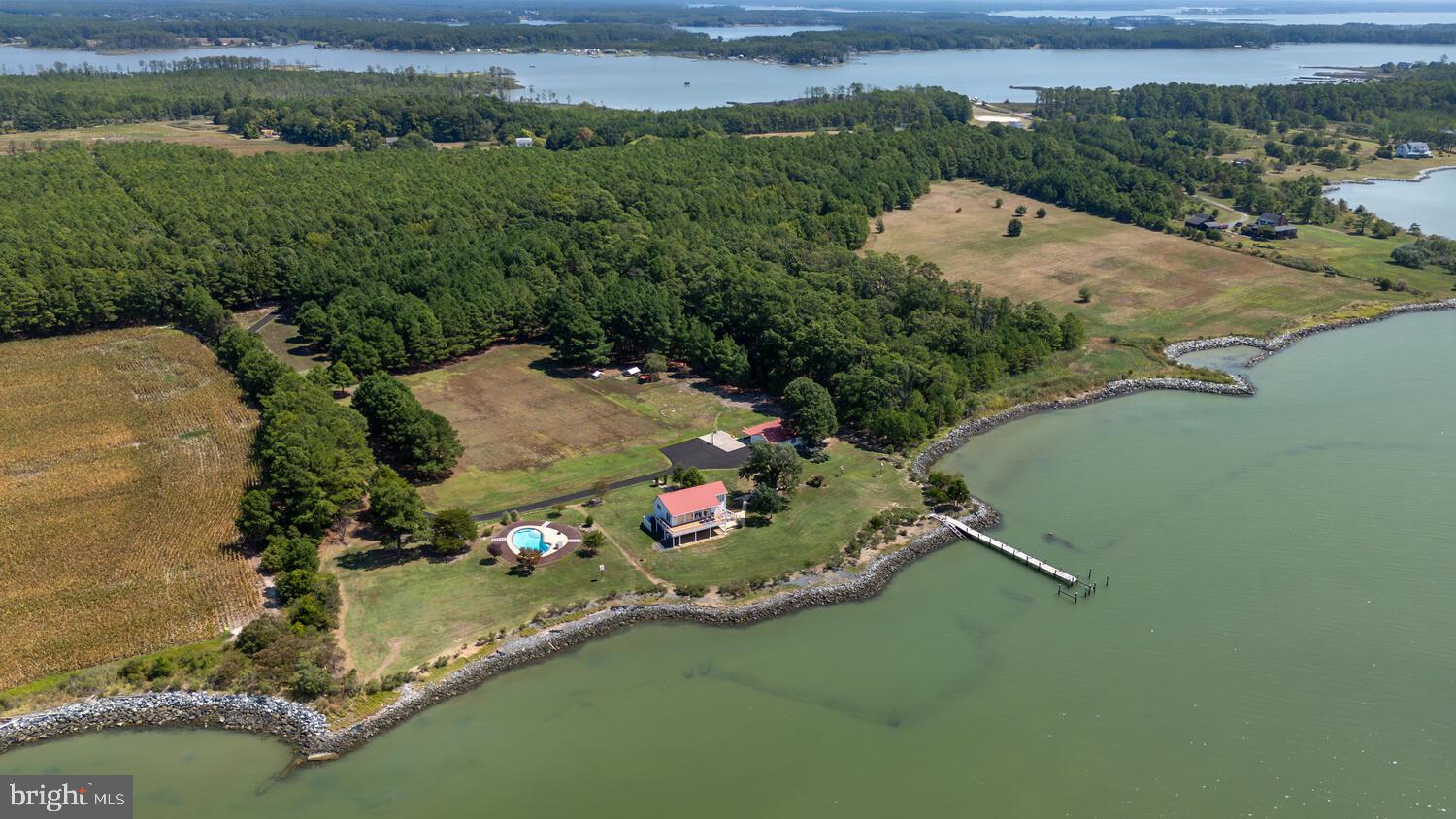 5476 Ragged Point Rd