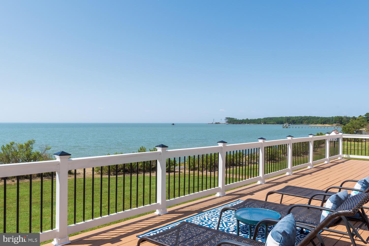 5476 Ragged Point Rd
