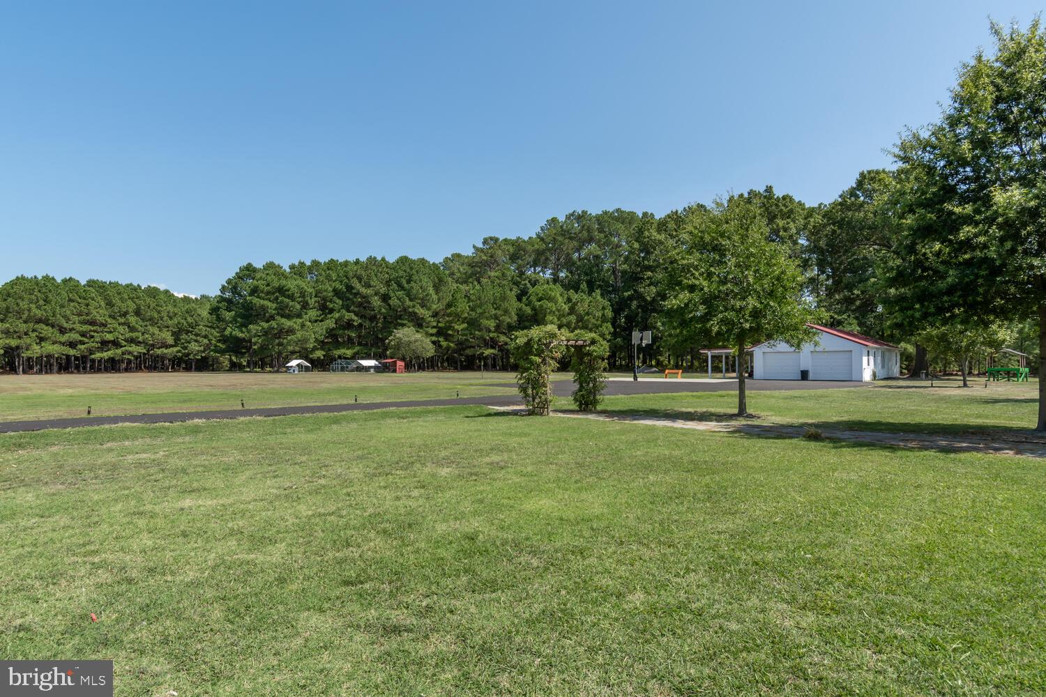 5476 Ragged Point Rd