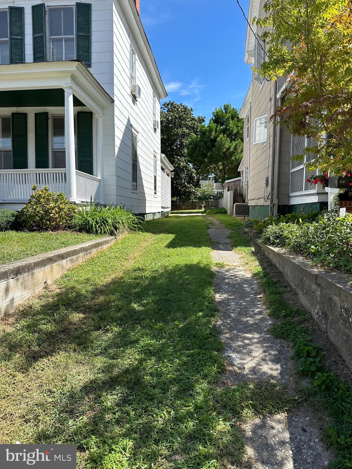 110 Vue de Leau St