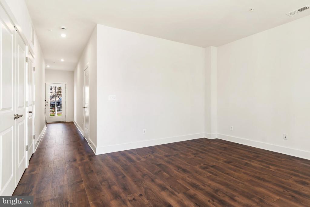 34 Riverside Wharf