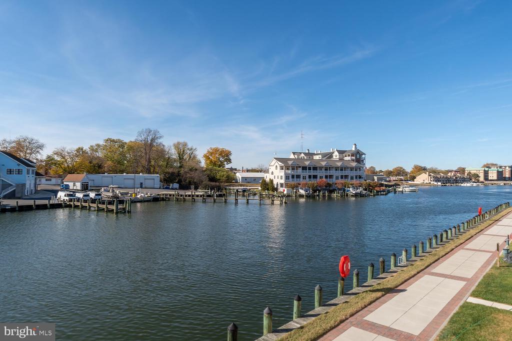 34 Riverside Wharf