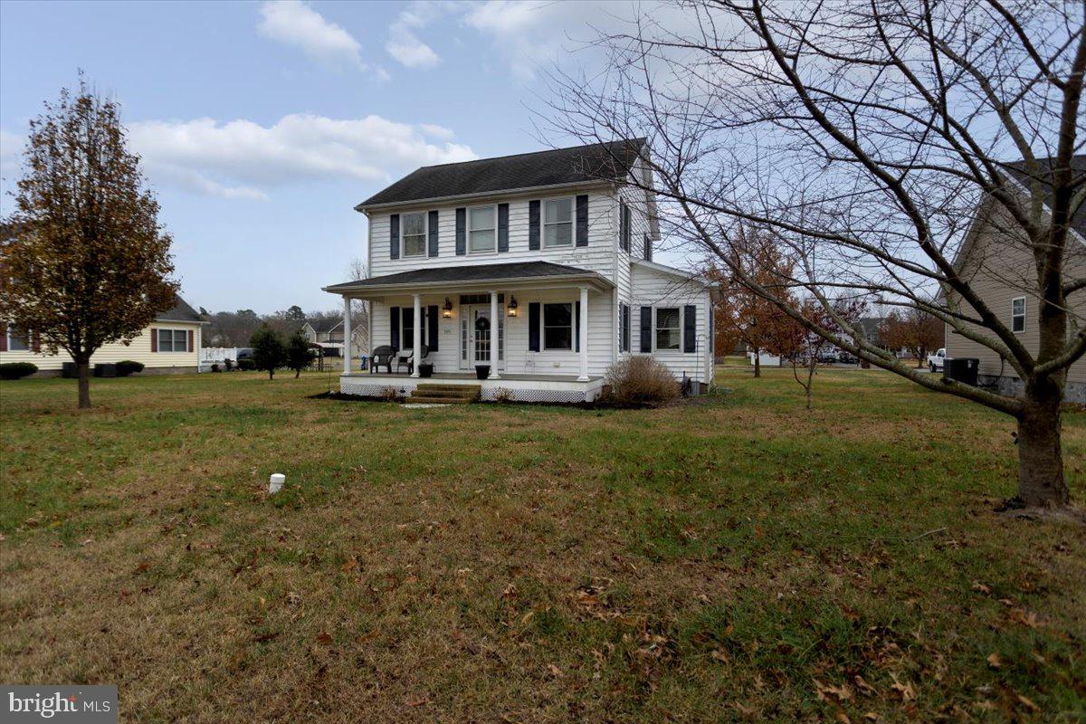 305 Railroad Ave