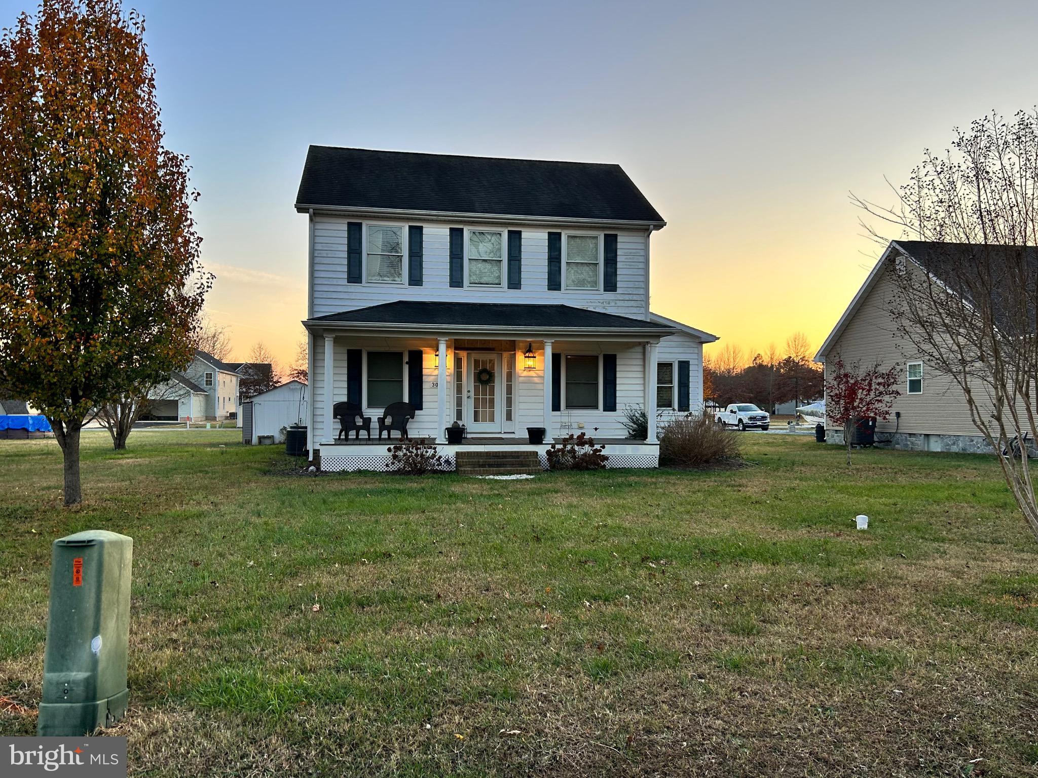 305 Railroad Ave
