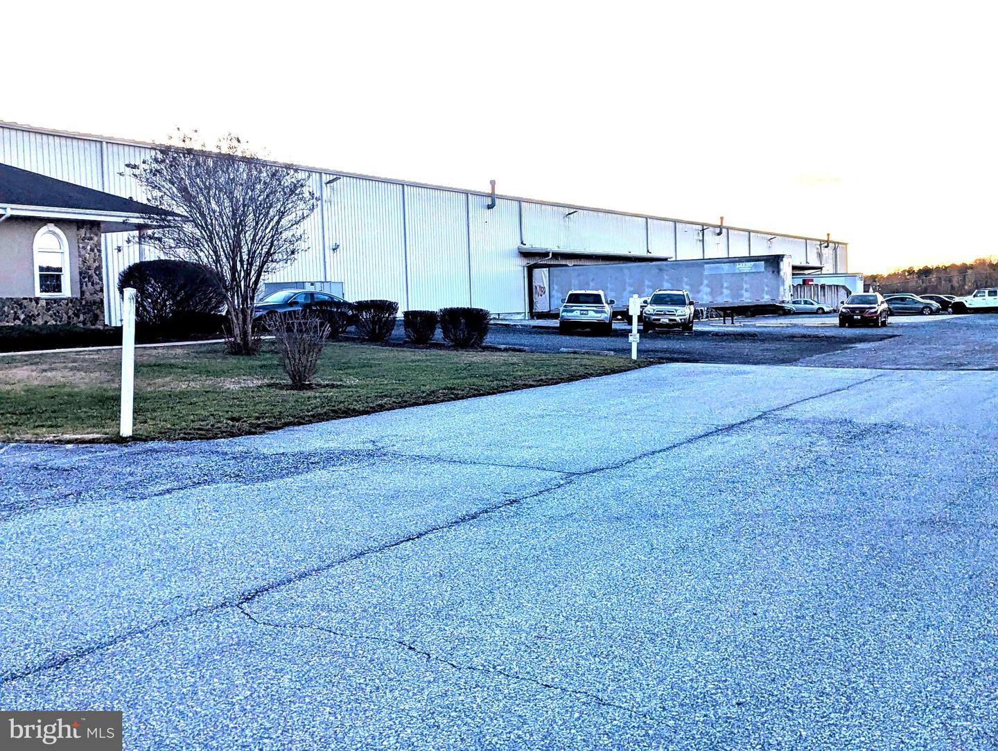 4400 E New Market Hurloc Rd