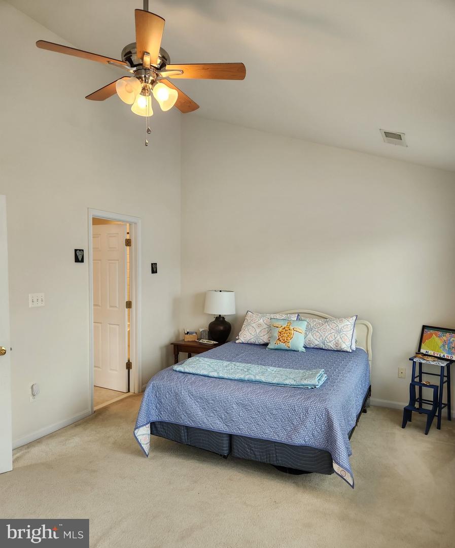 101 Sailors Ln #101