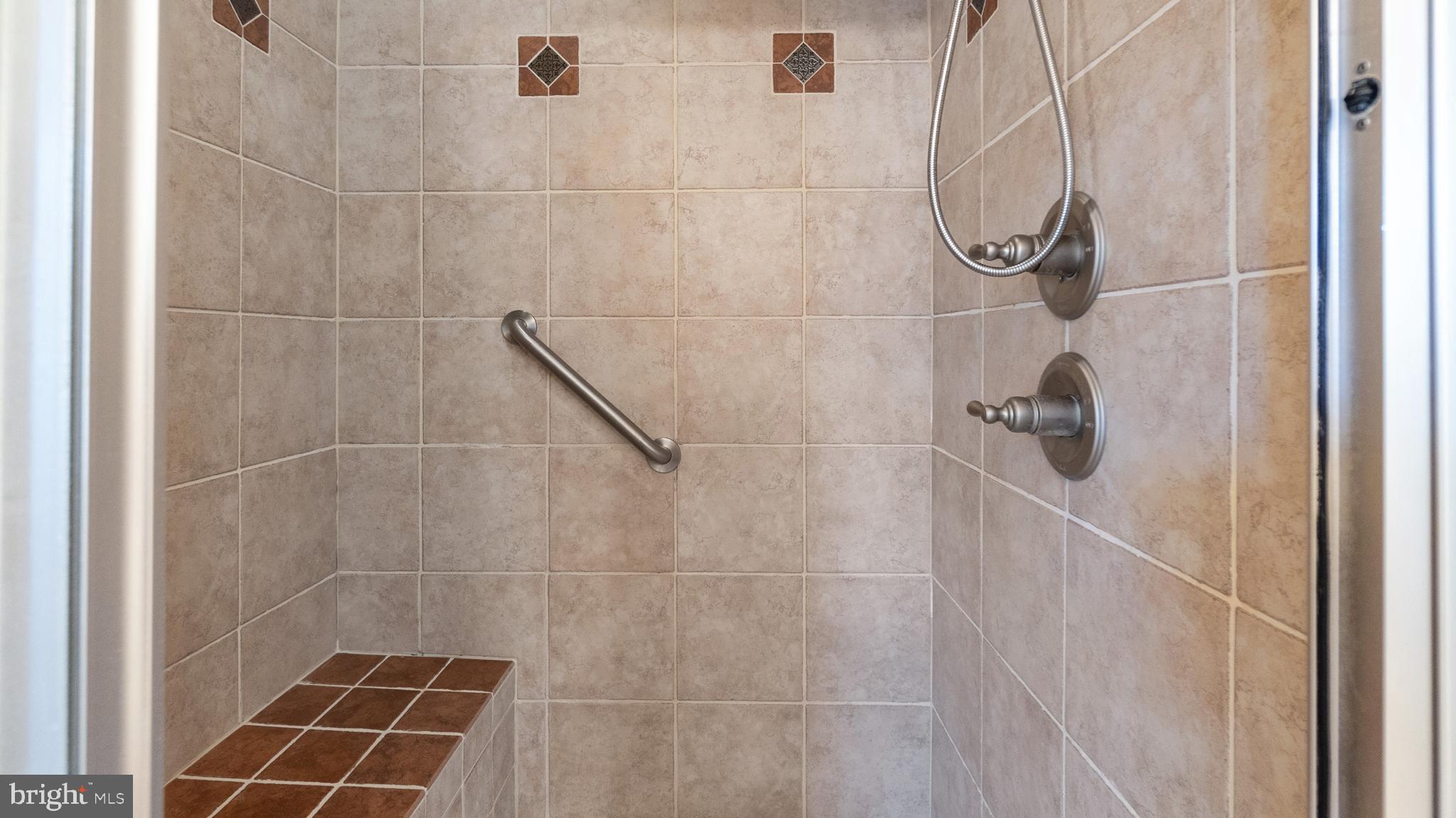 5016 David Greene Rd