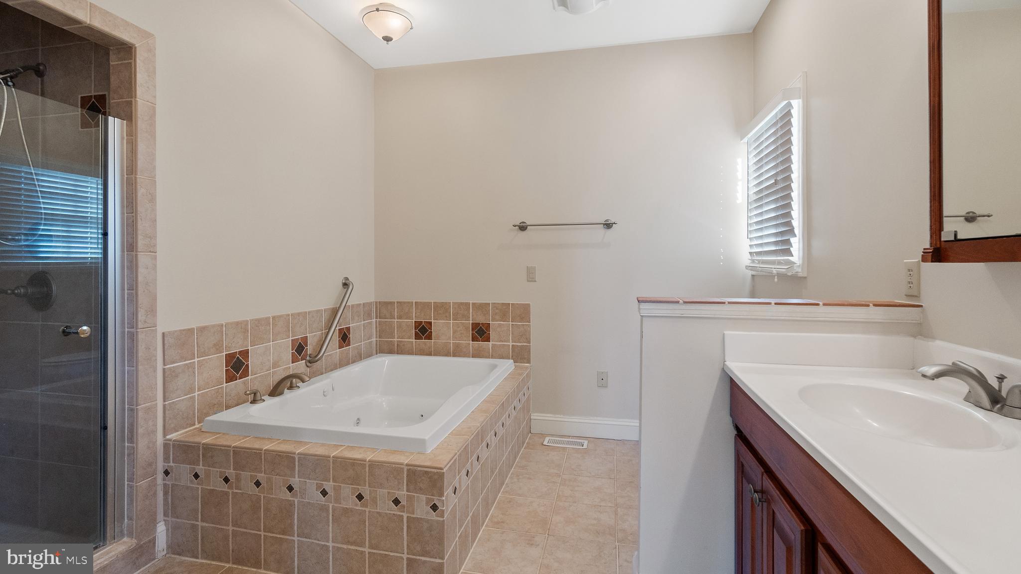 5016 David Greene Rd