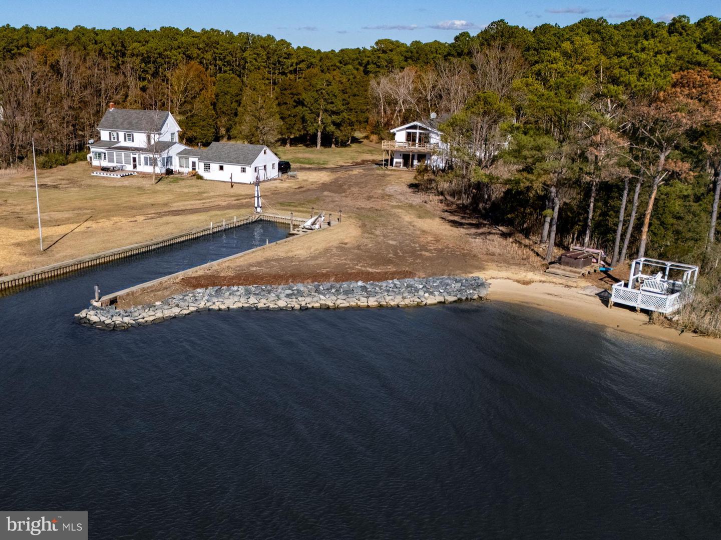 1308 Town Point Rd