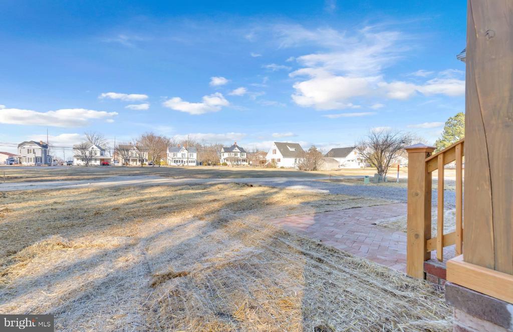 202 Manning Ln