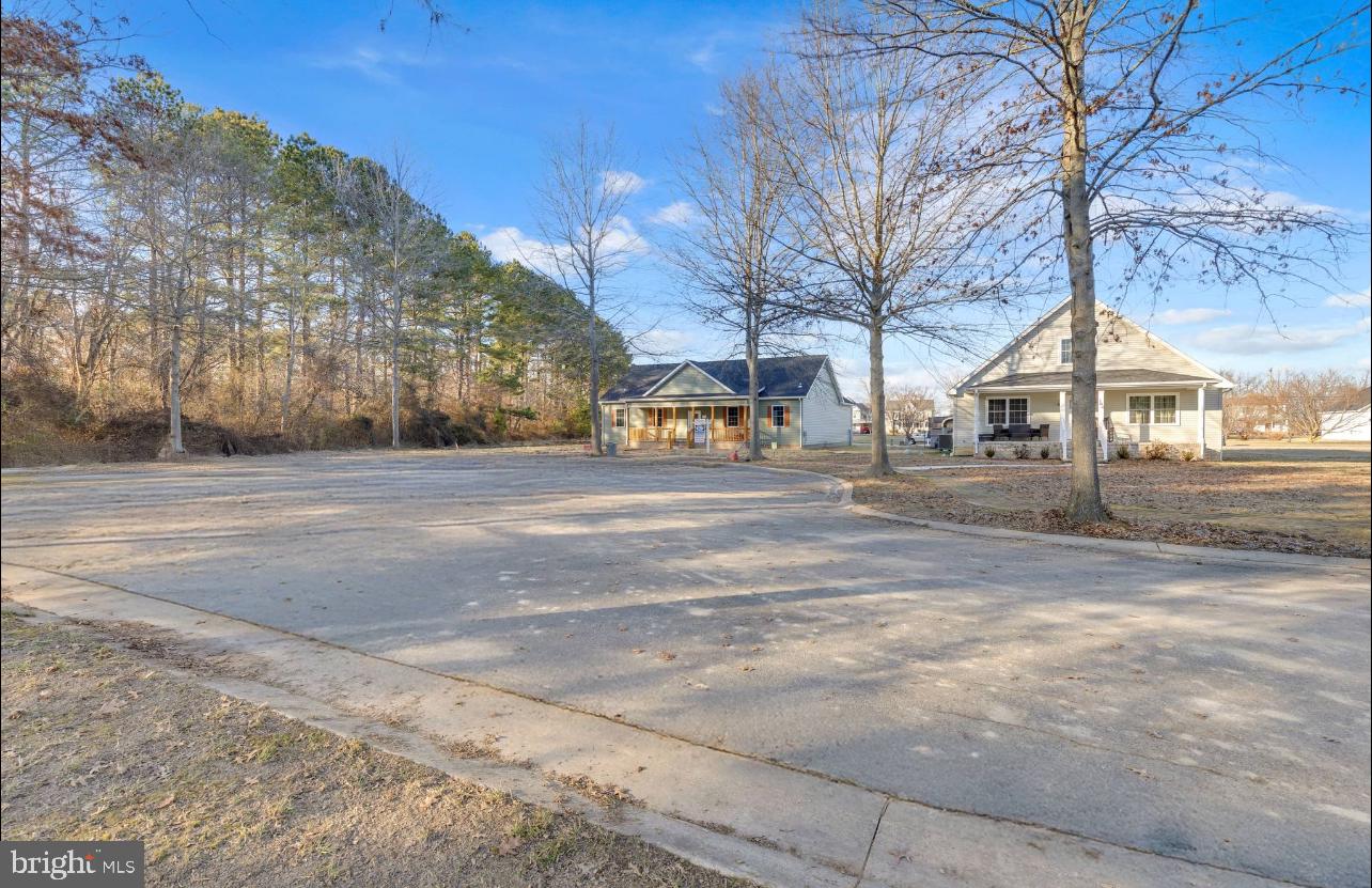 202 Manning Ln