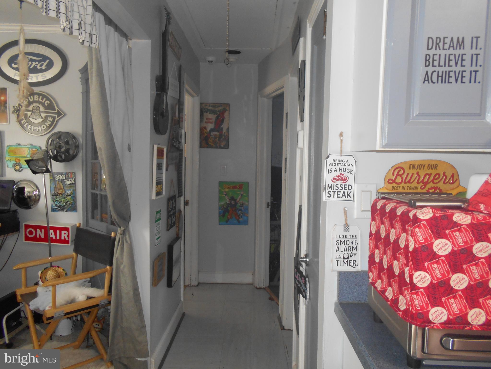 303 Bayly Ave