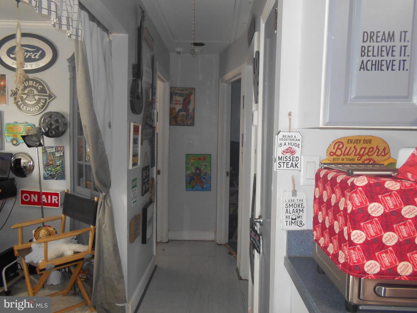 303 Bayly Ave
