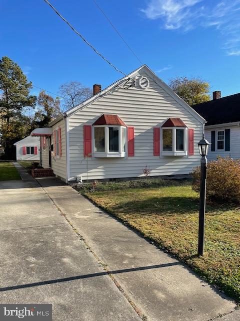 1107 HOLLAND AVE