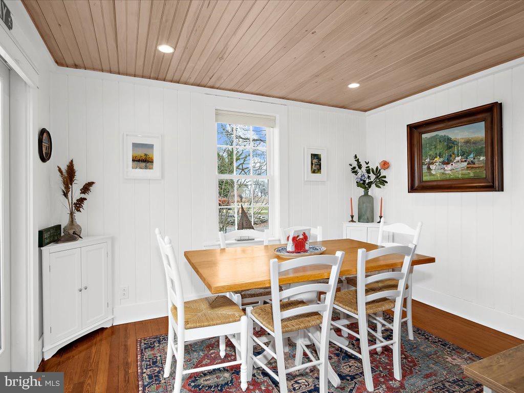 1217 Flowers Rd