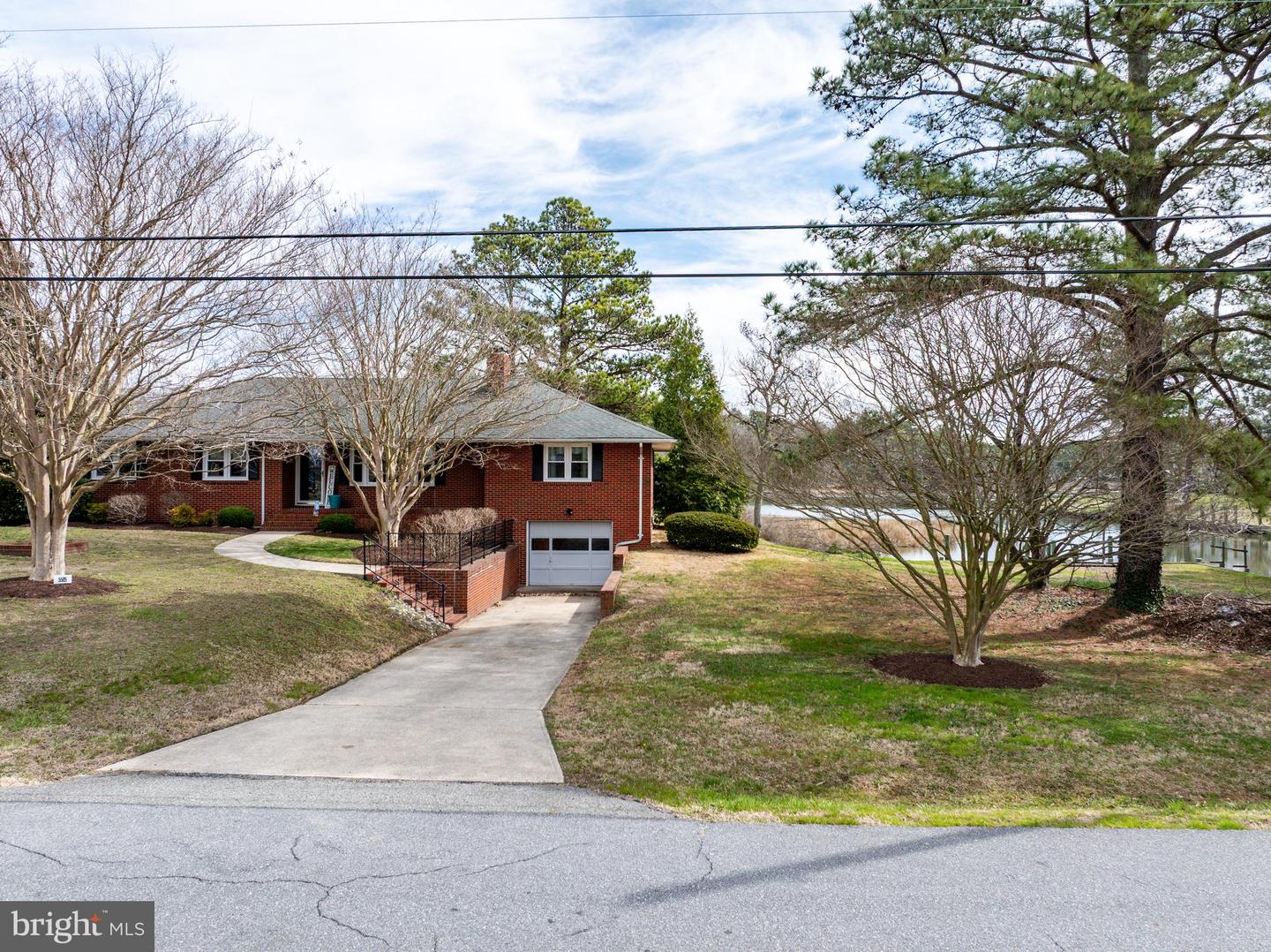 5505 Whitehall Rd