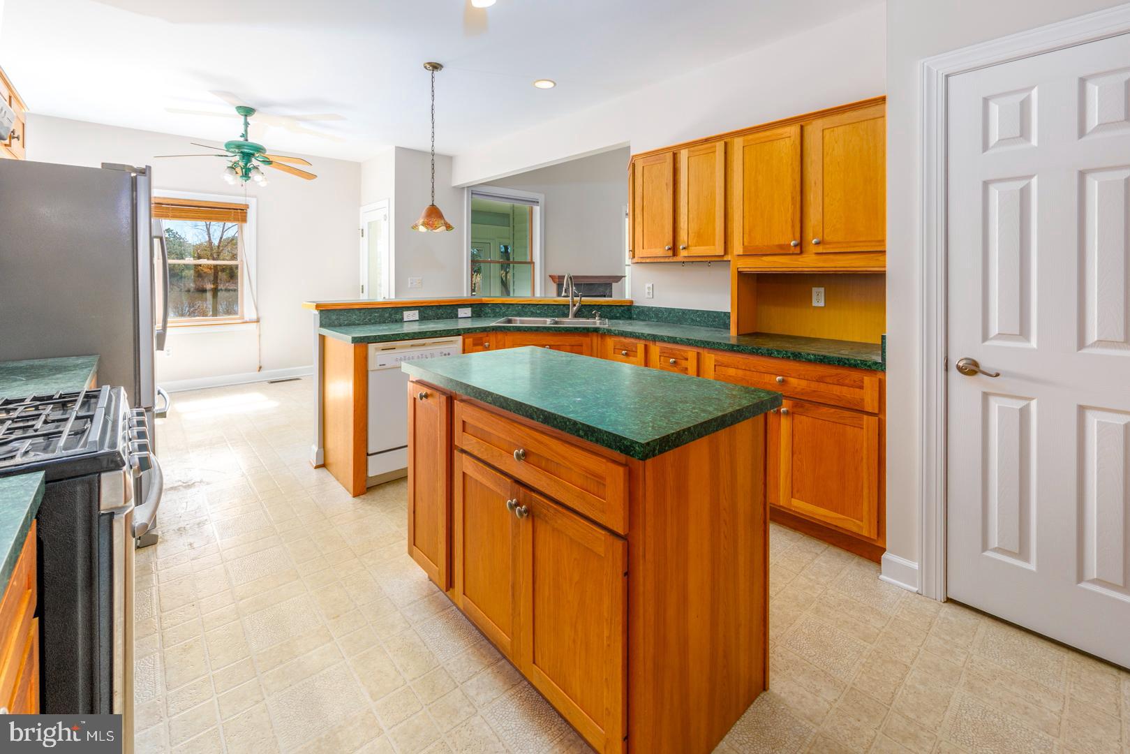 1617 Deep Water Rd