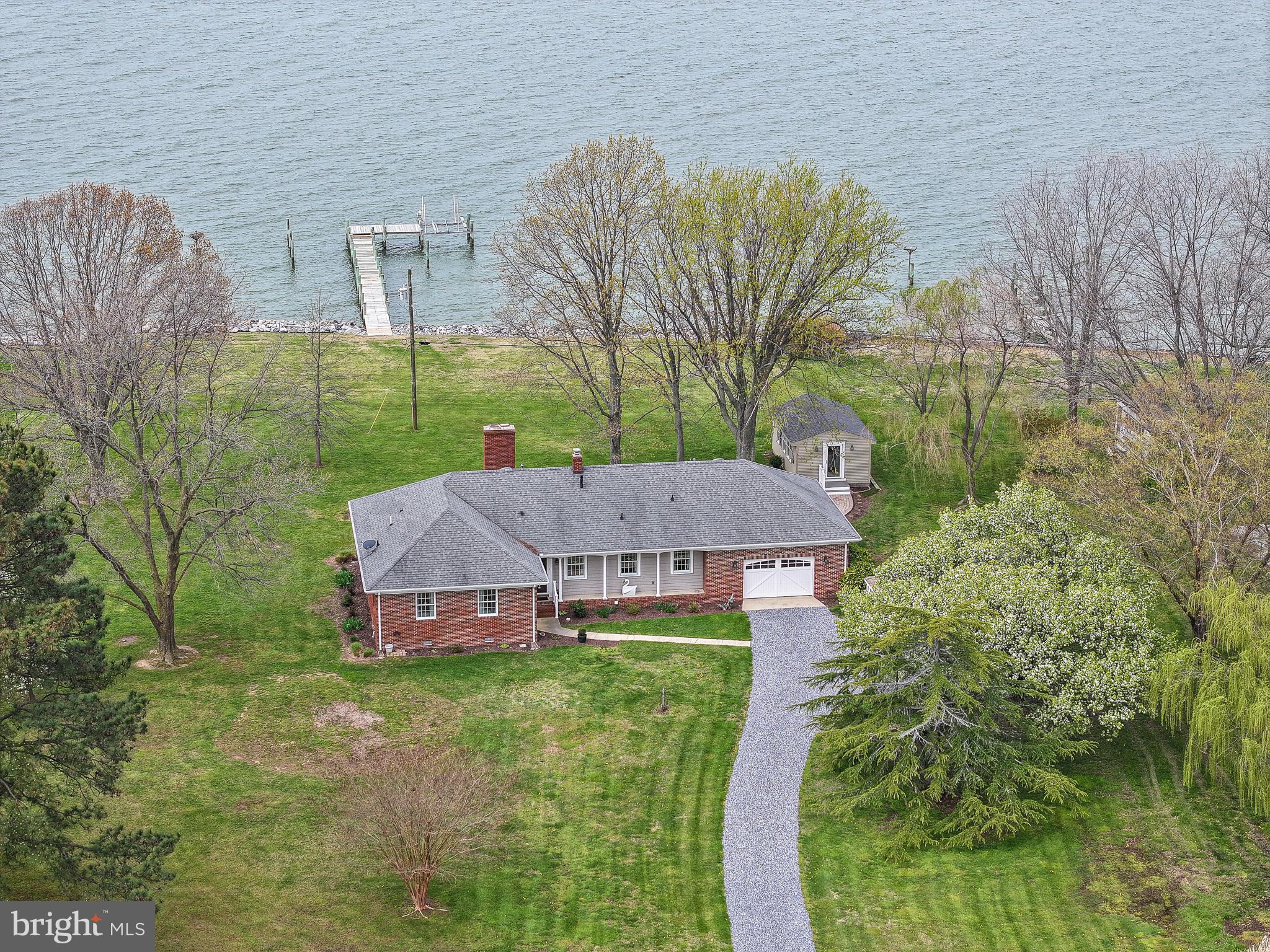 1226 Horse Point Rd
