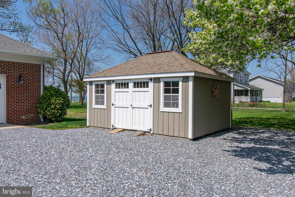 1226 Horse Point Rd