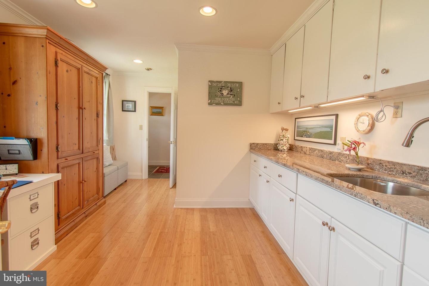 1226 Horse Point Rd
