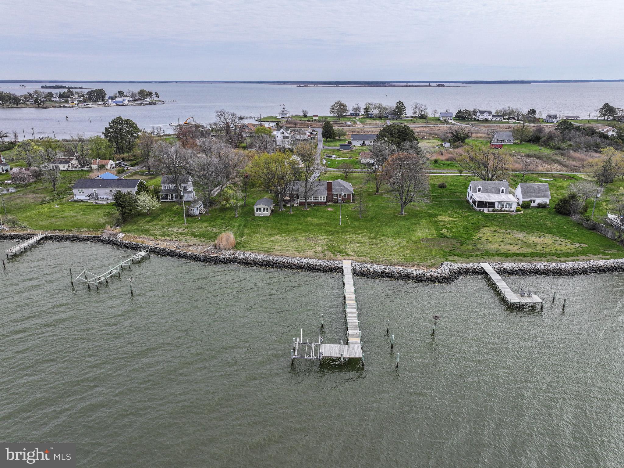 1226 Horse Point Rd