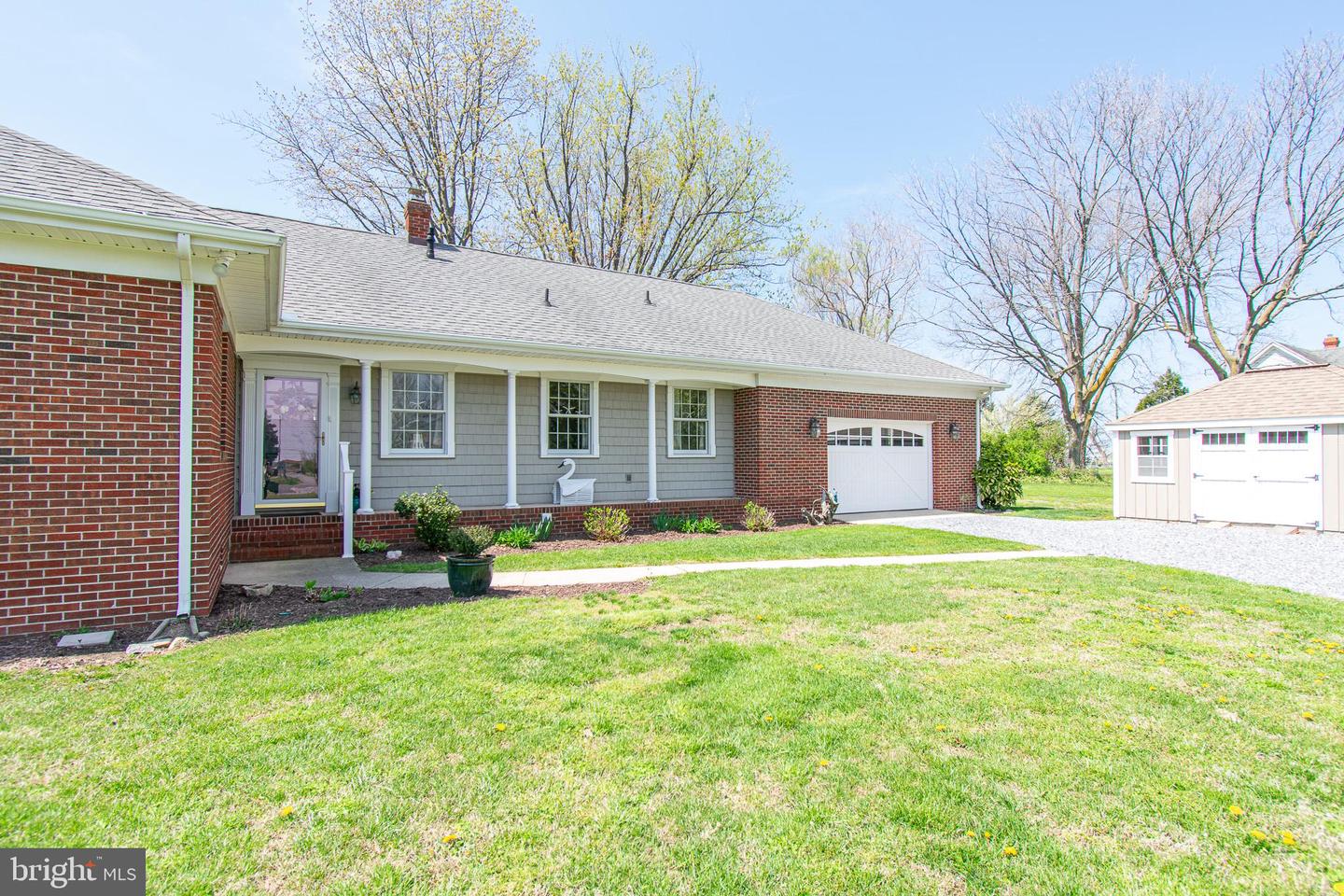 1226 Horse Point Rd