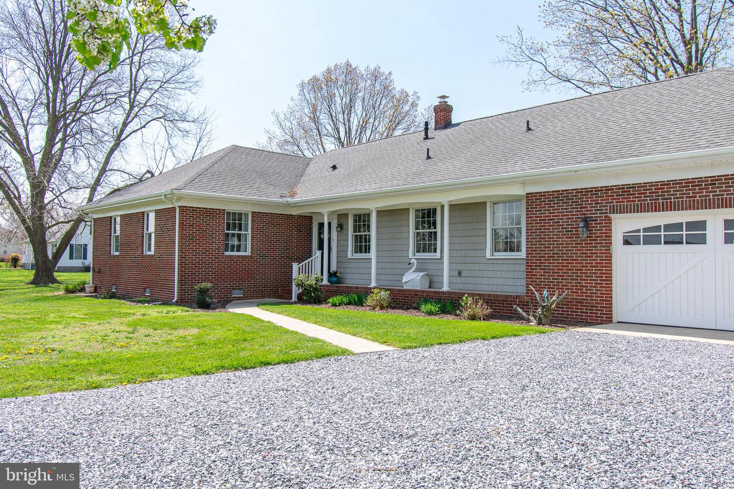 1226 Horse Point Rd