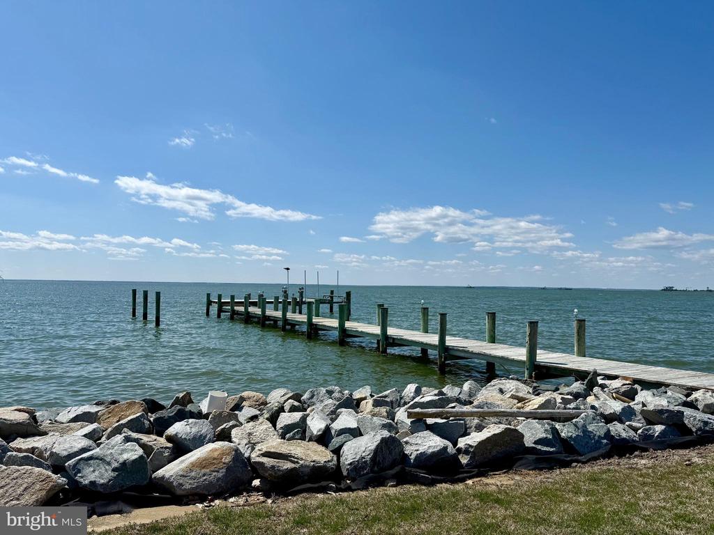 1226 Horse Point Rd