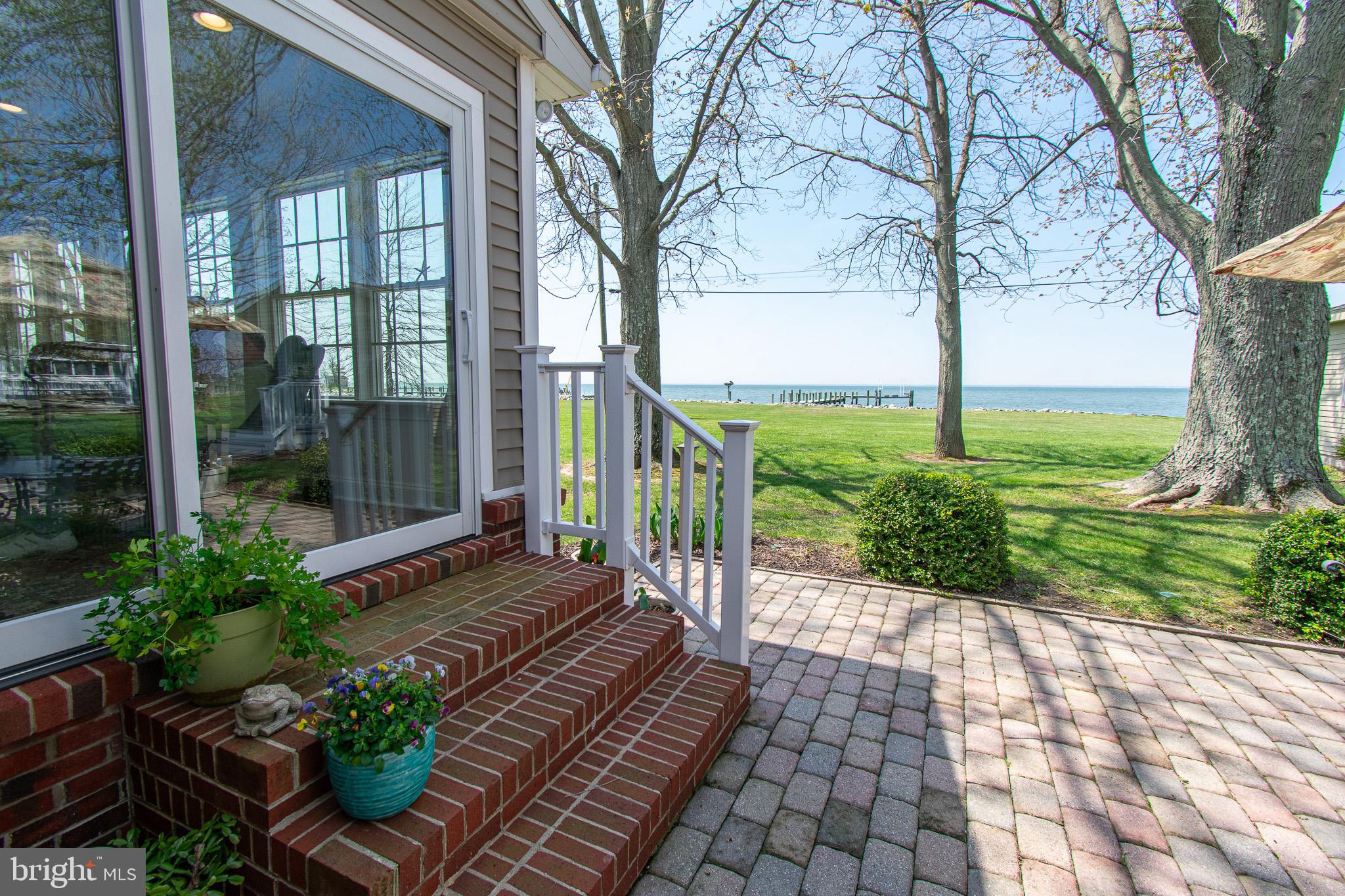 1226 Horse Point Rd