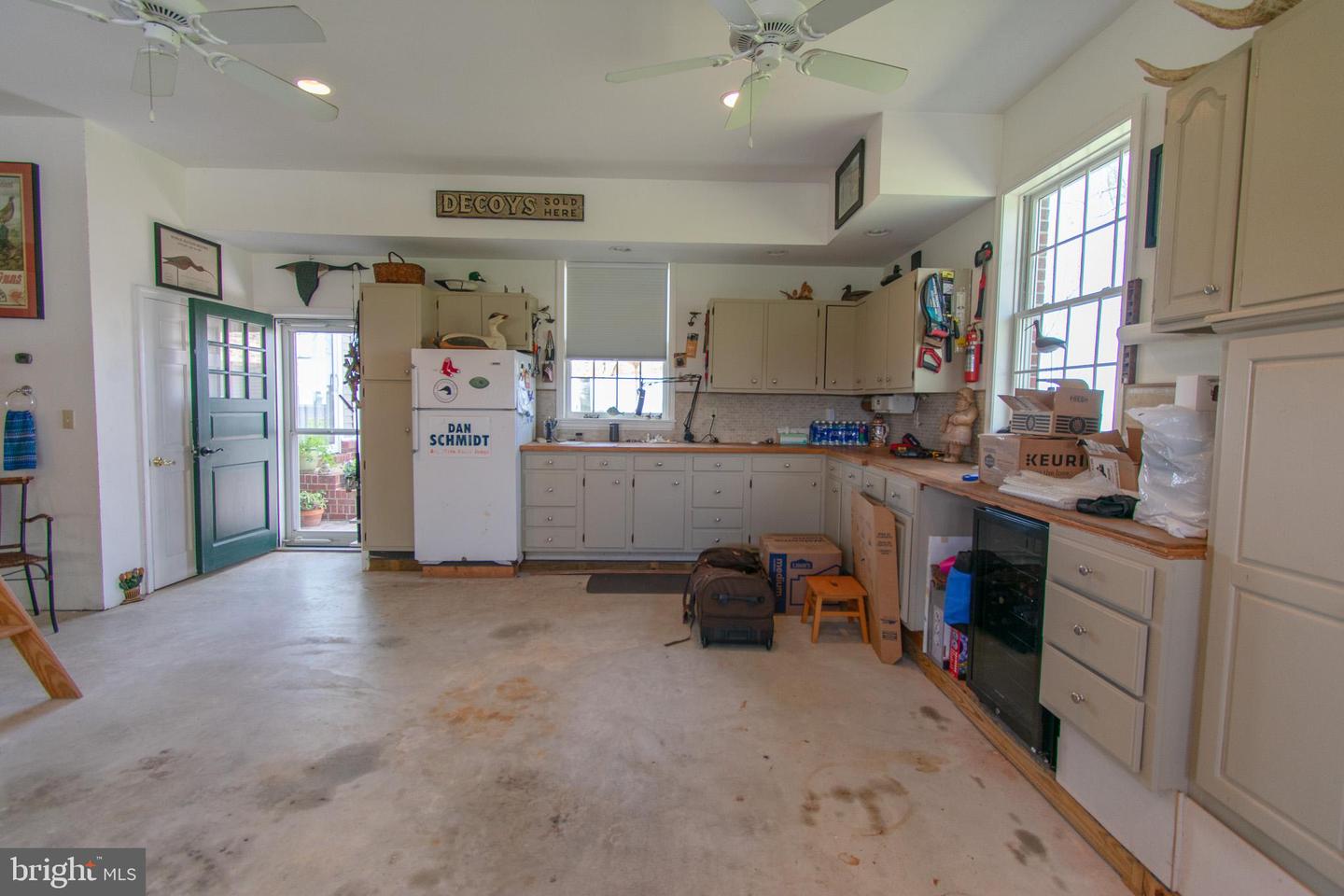 1226 Horse Point Rd