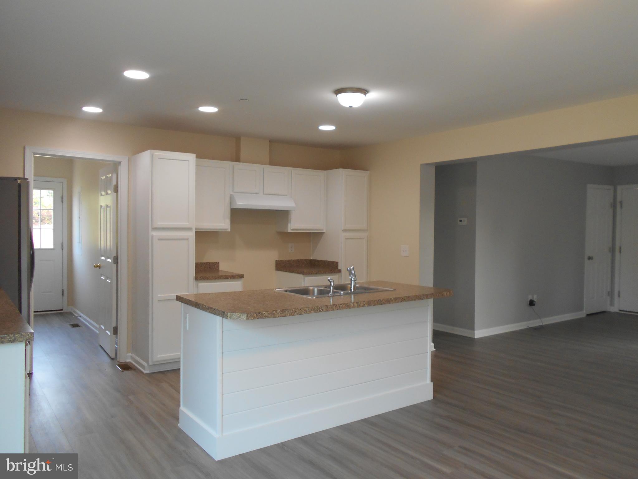 6271 Solomons Cir