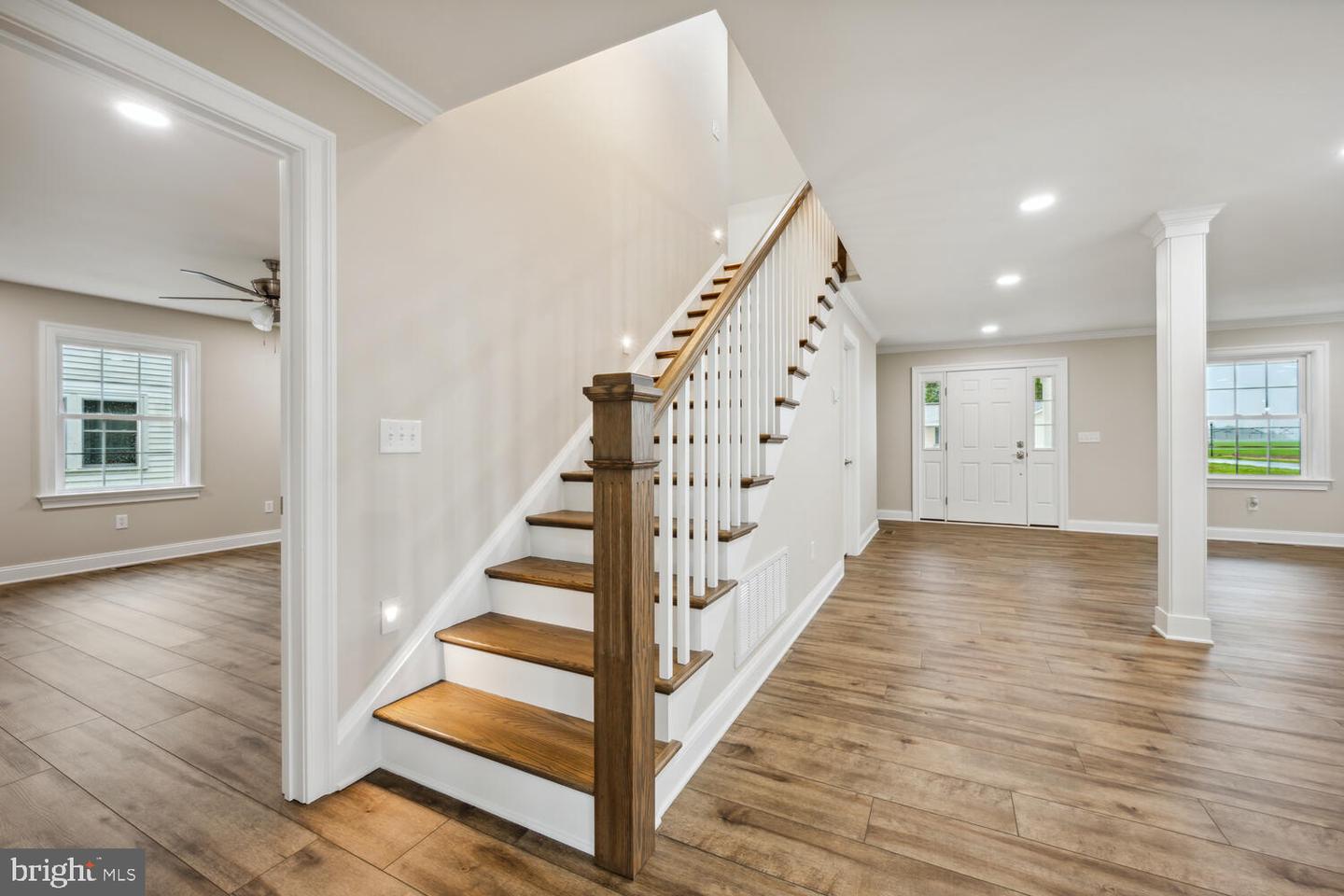 405 Collins Ave