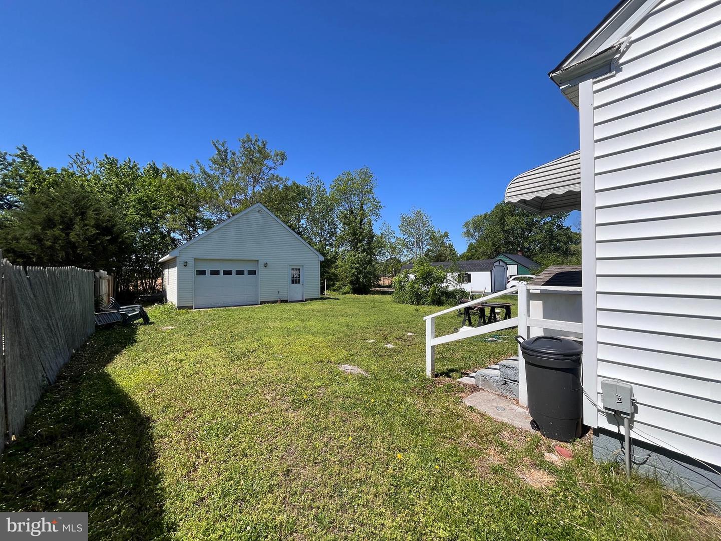 214 E Appleby Ave