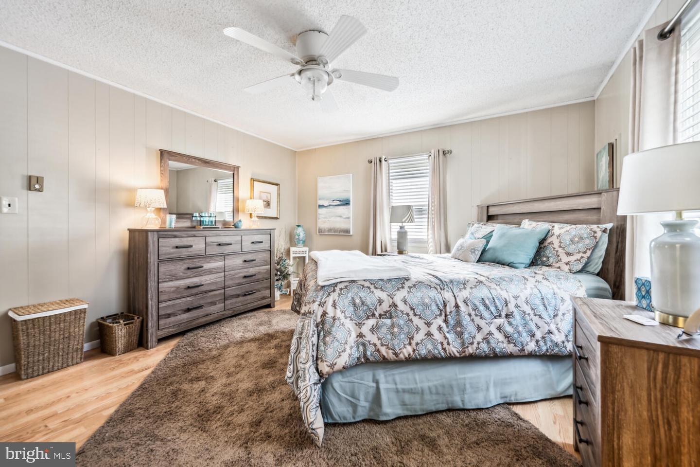 3 Oriole Dr