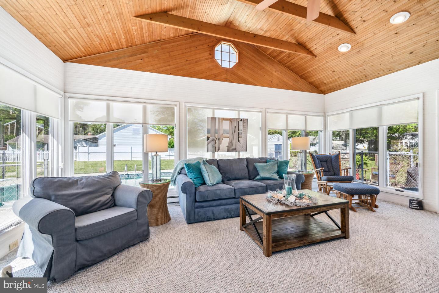 3 Oriole Dr
