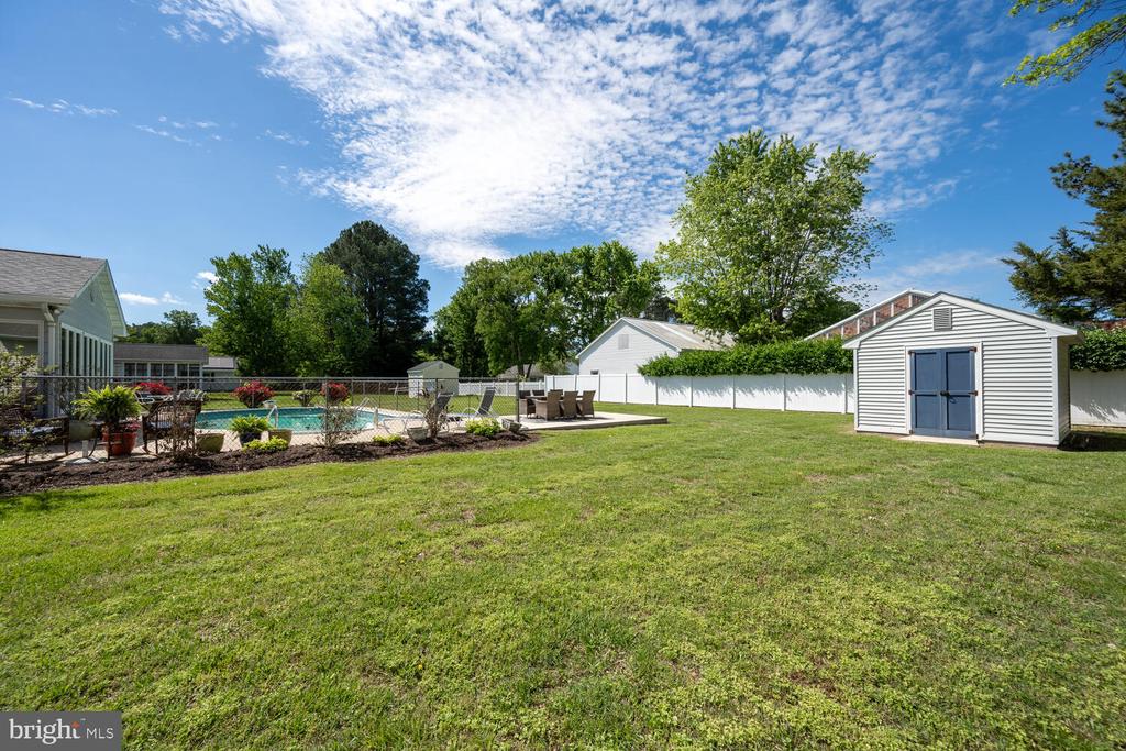 3 Oriole Dr