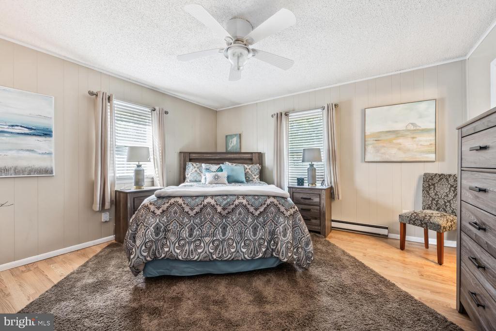 3 Oriole Dr