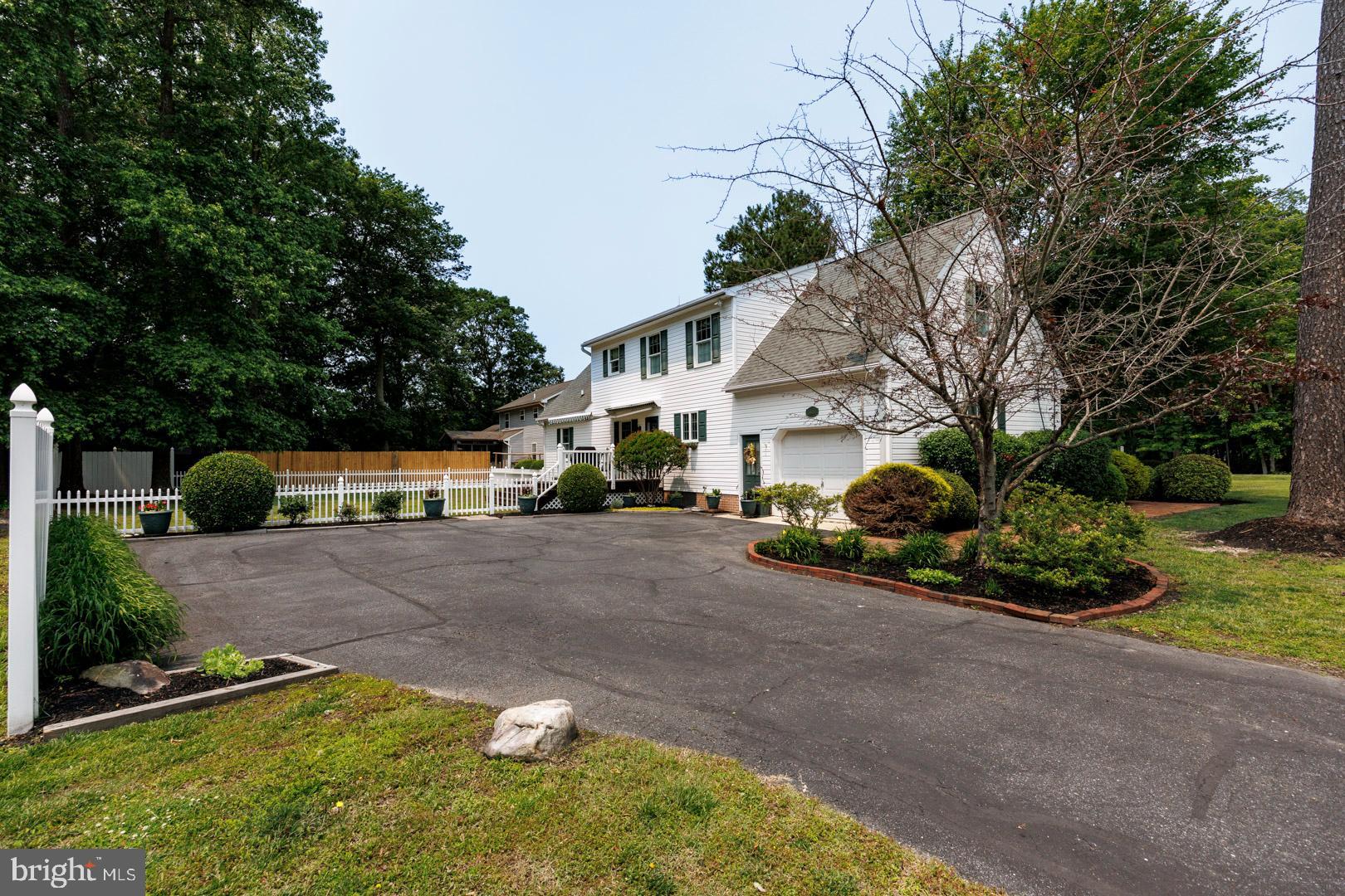 5644 Clifton Woods Dr