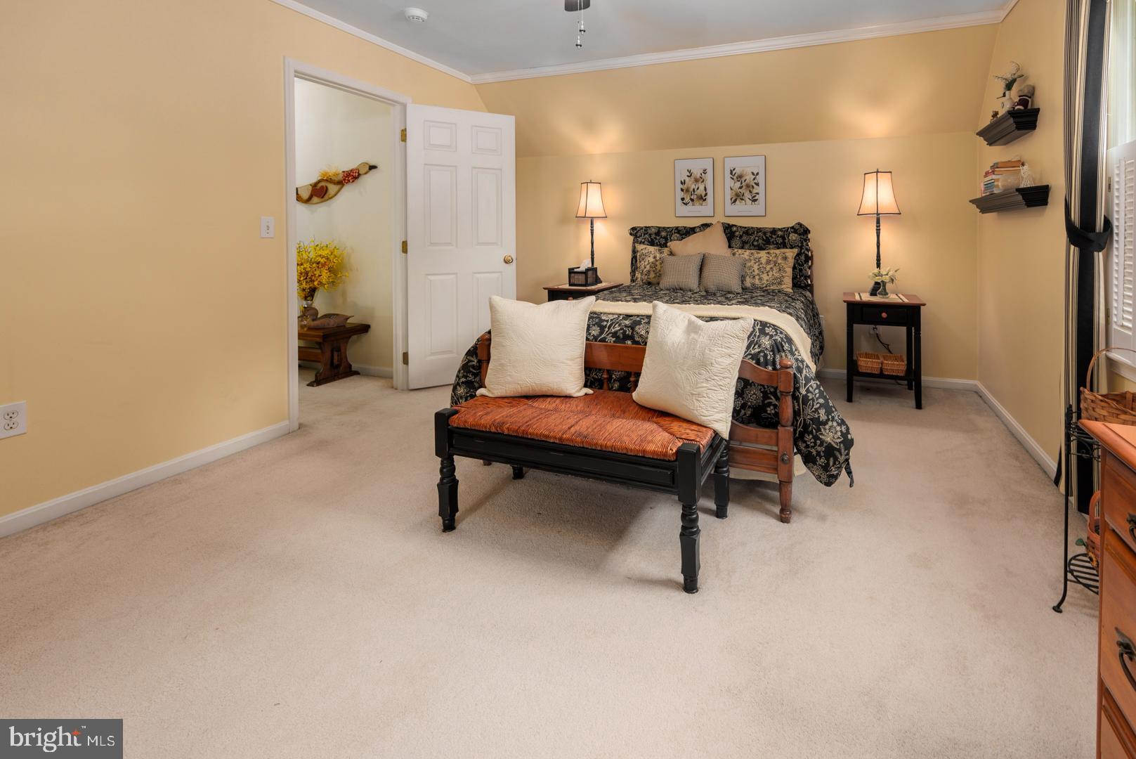 5644 Clifton Woods Dr