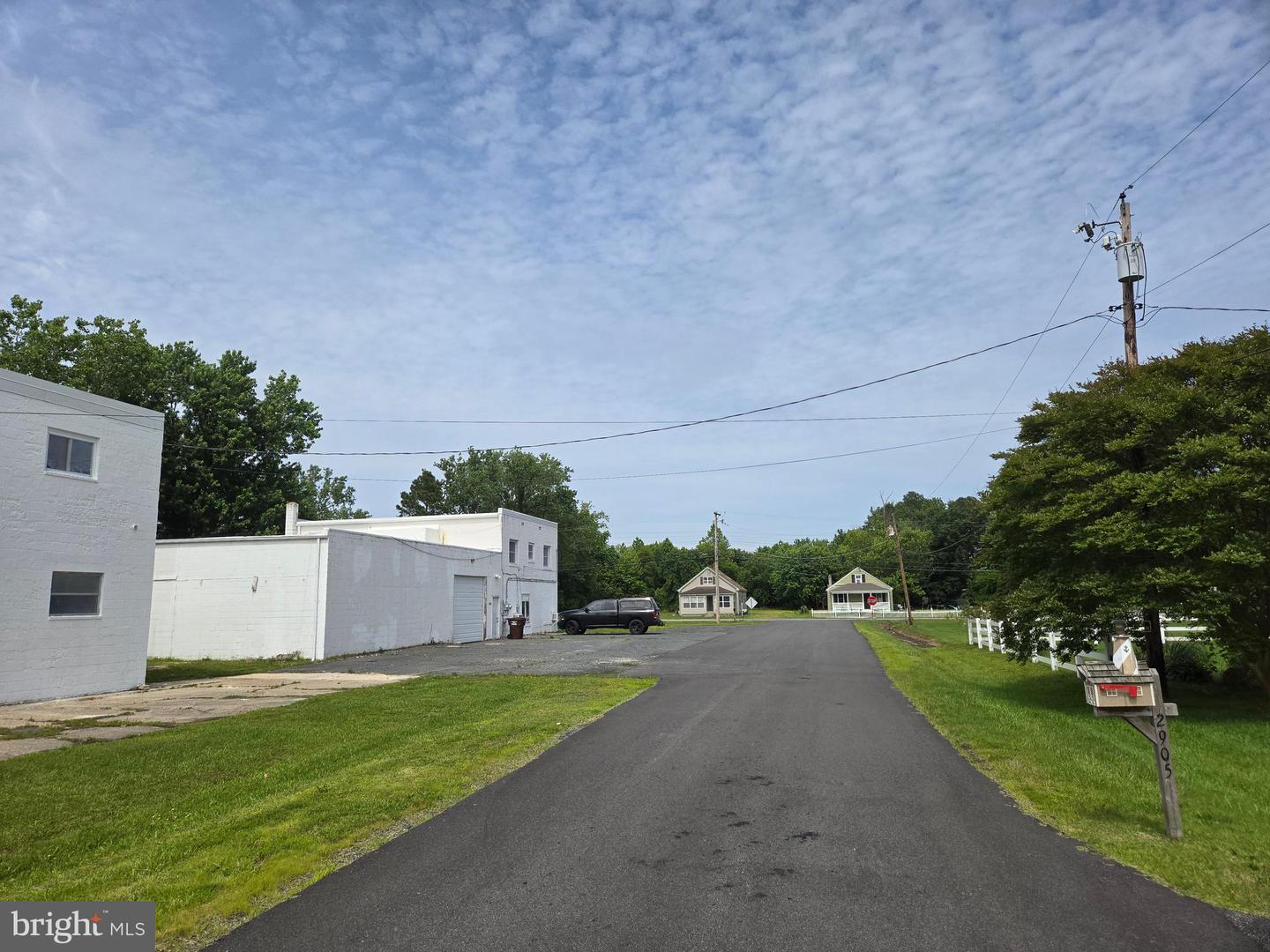 2906 Central Road