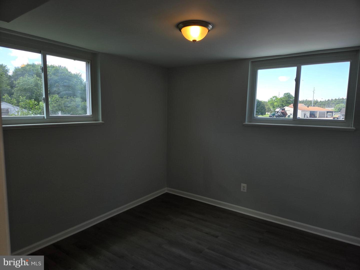 2906 Central Road