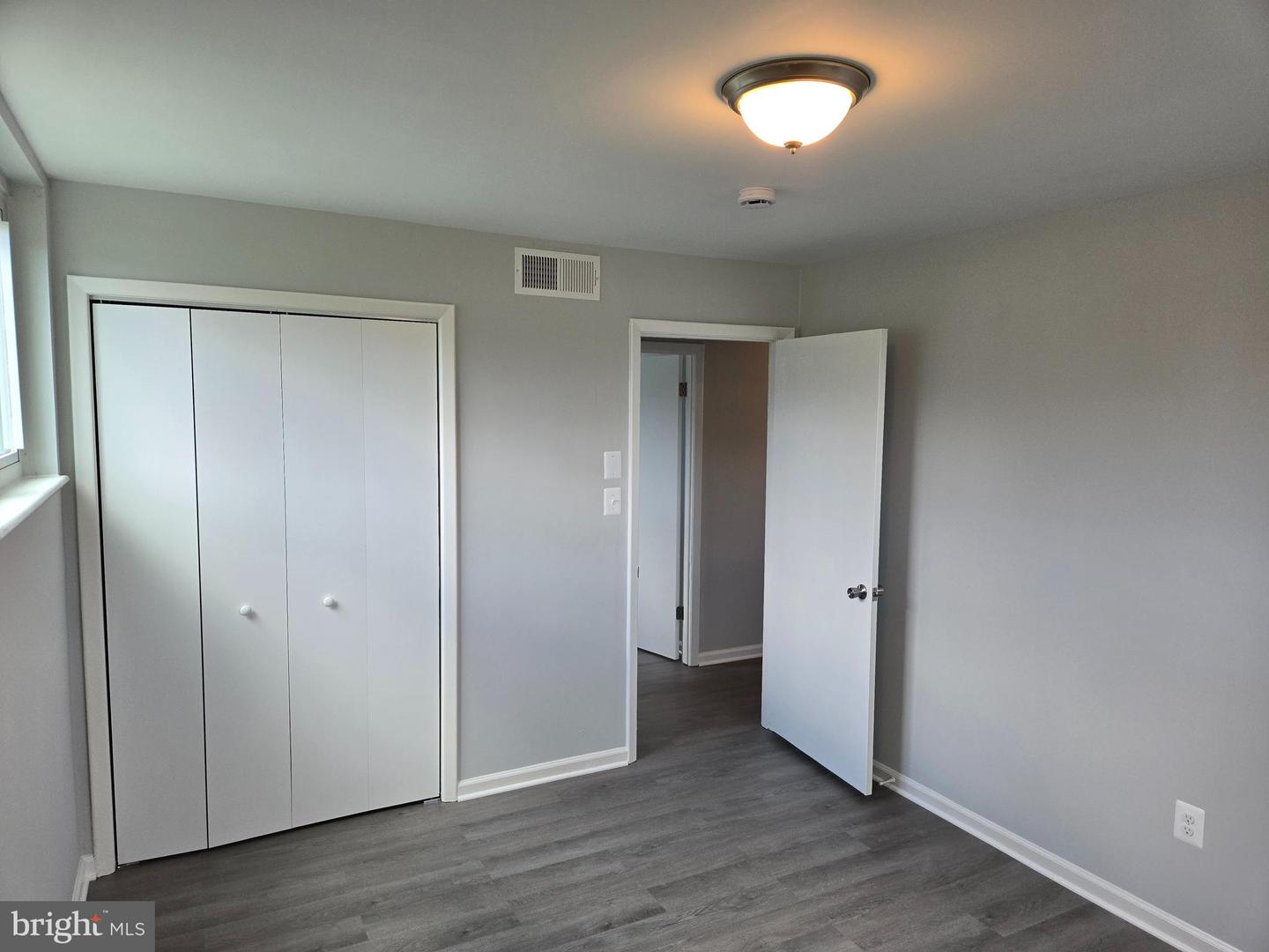 2906 Central Road