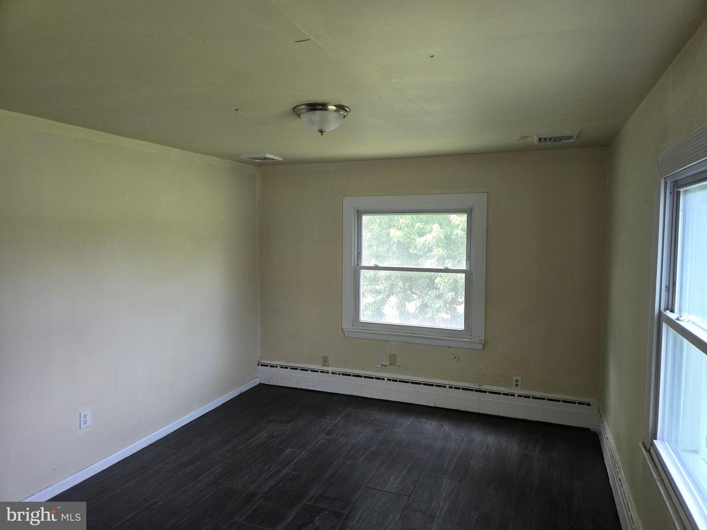 2906 Central Road