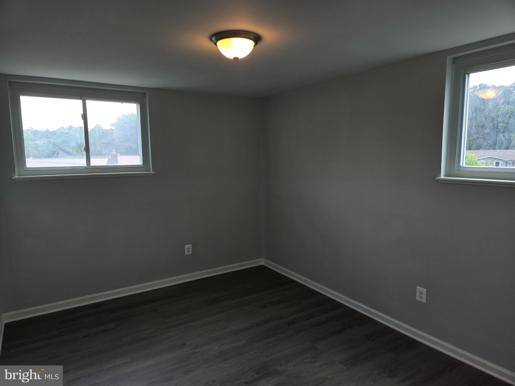 2906 Central Road
