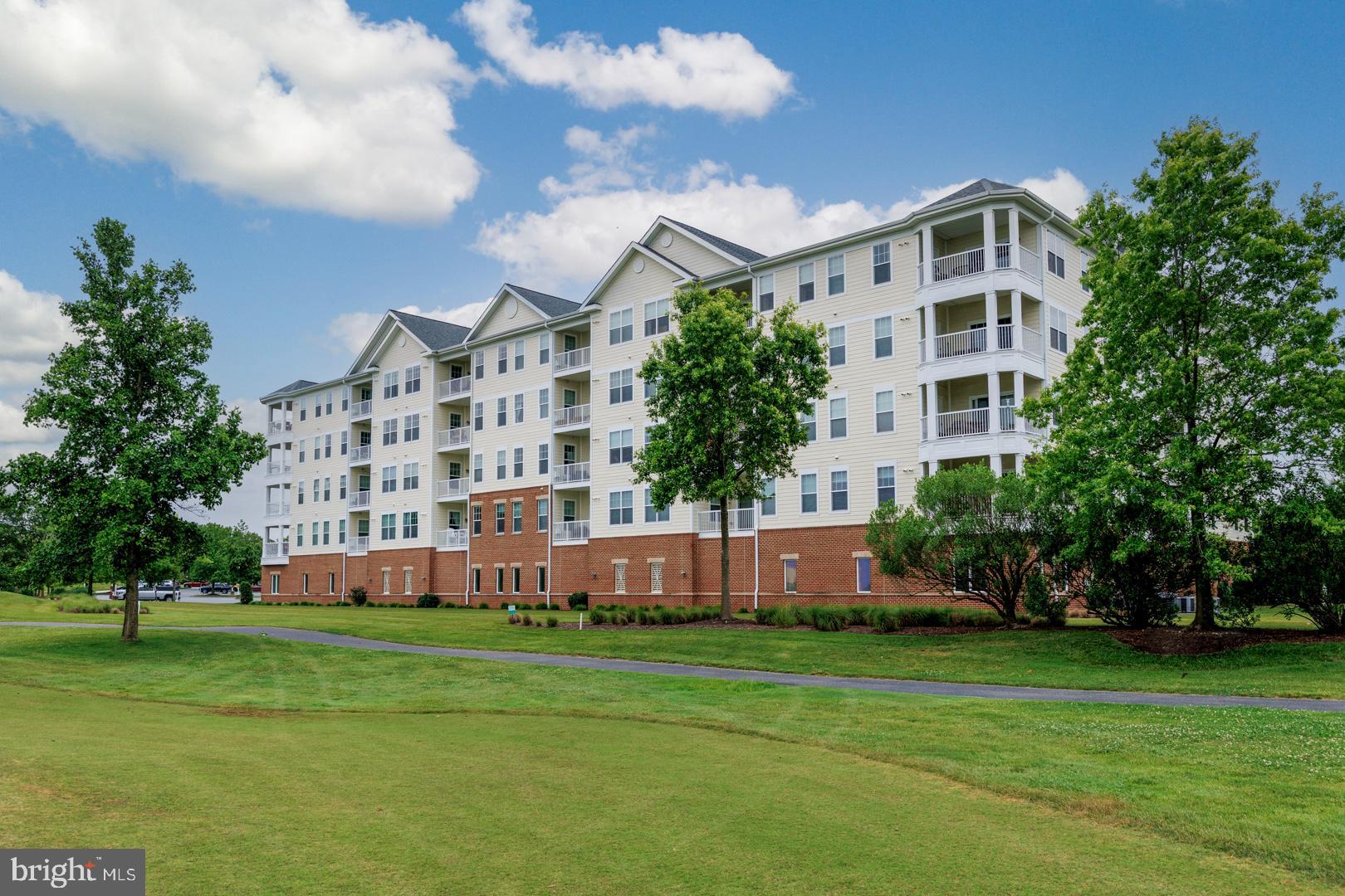 2700 Willow Oak Dr #411b