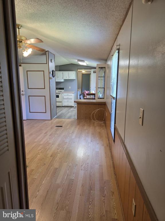 2900 CENTRAL RD