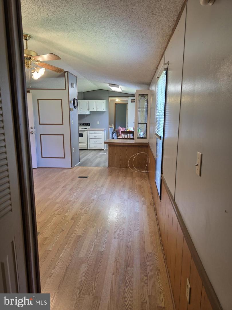 2900 CENTRAL RD
